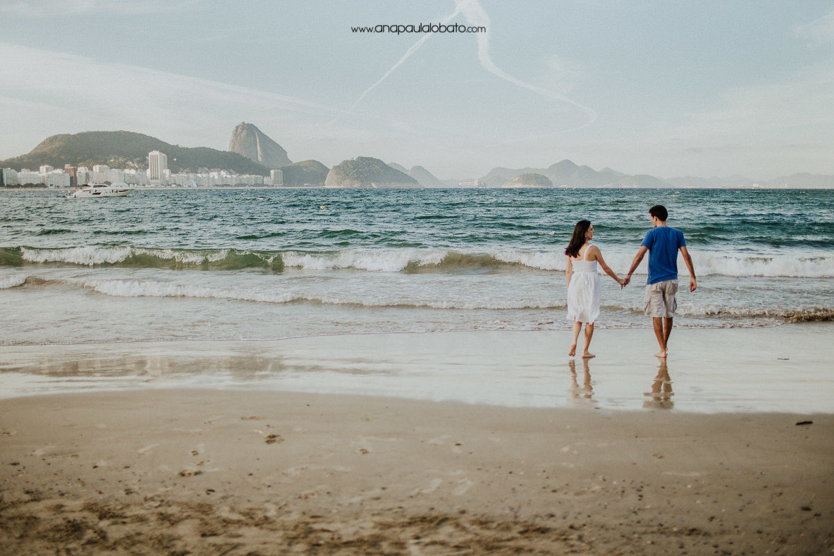 beach couple images