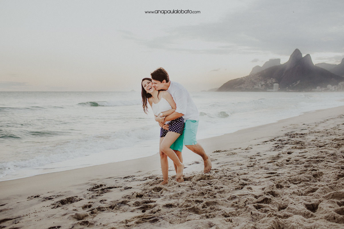beach couple shoot