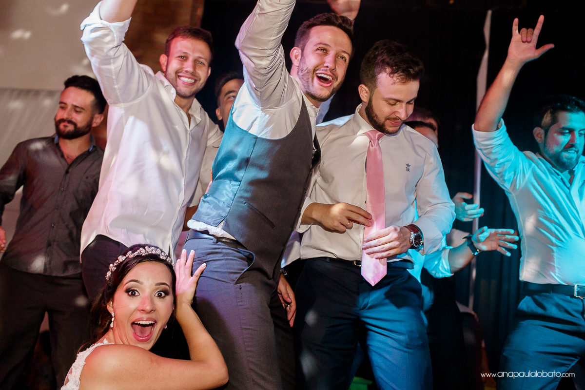 160417-001120-WED_CamGui-AP-IMG_0968