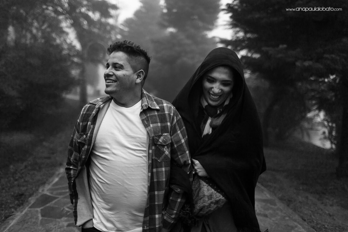 pre wedding serras gaúchas com frio e chuva