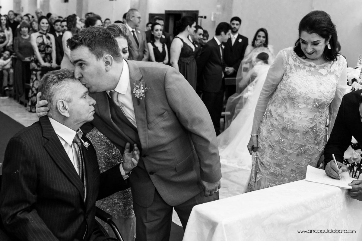 emoção no casamento