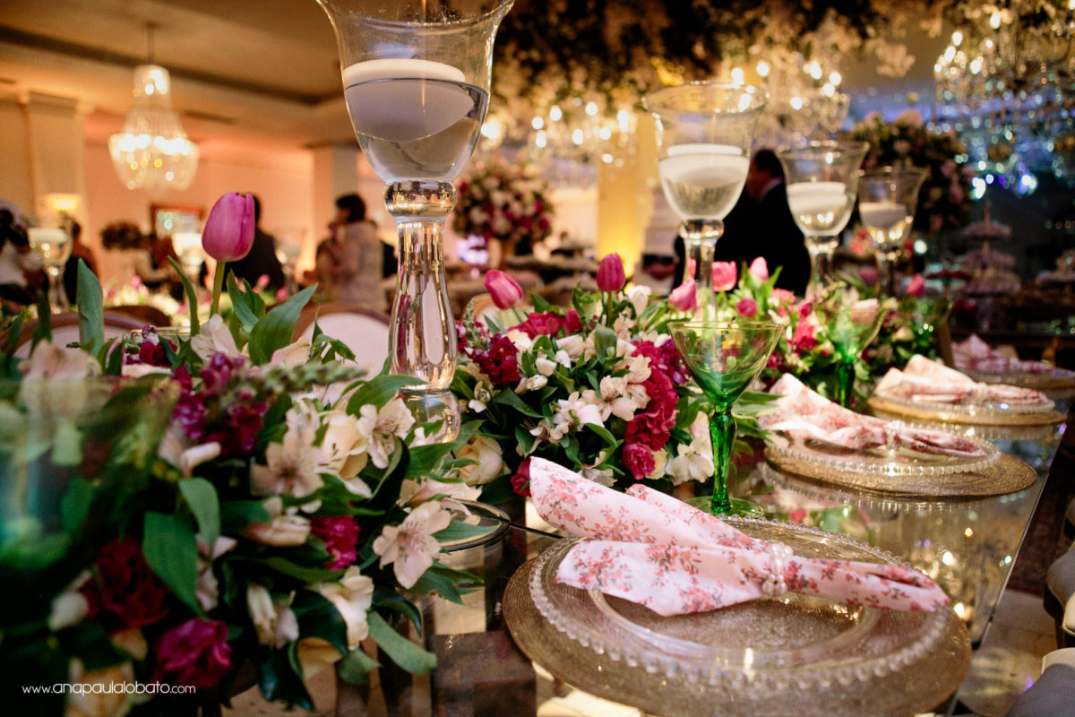 guardanapos e mesa casamento