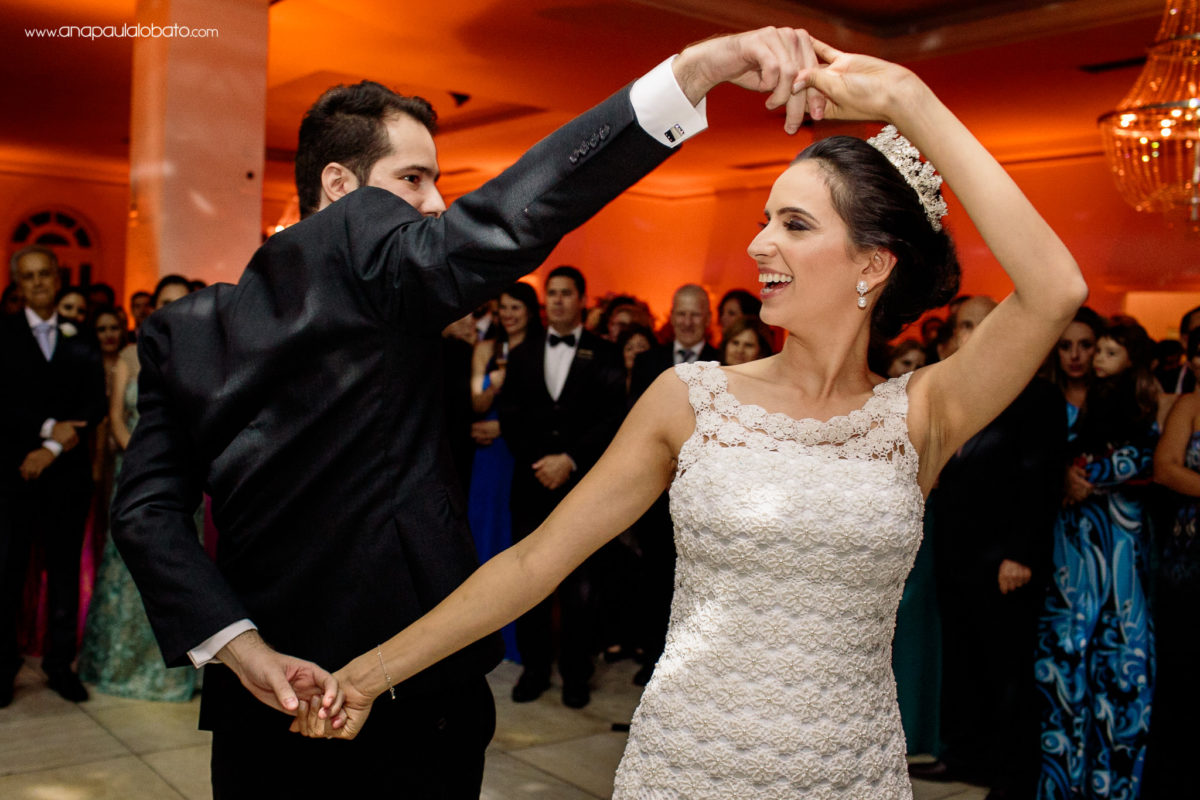 noivos arrasando na pista