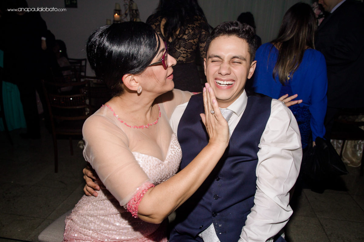 noivo e mãe