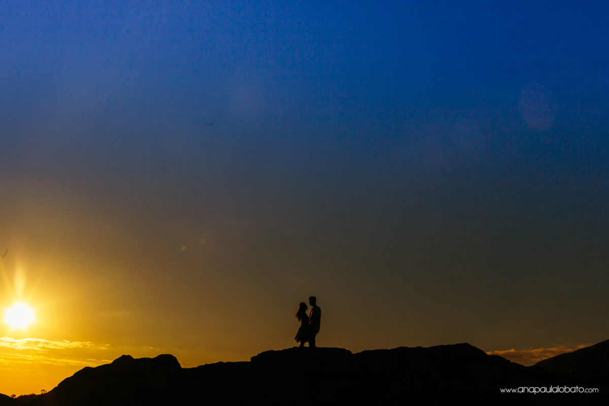 sunset engagement photos