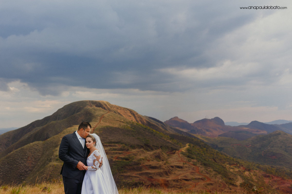 noivos e montanhas