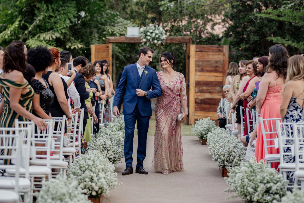 groom entering the aisle