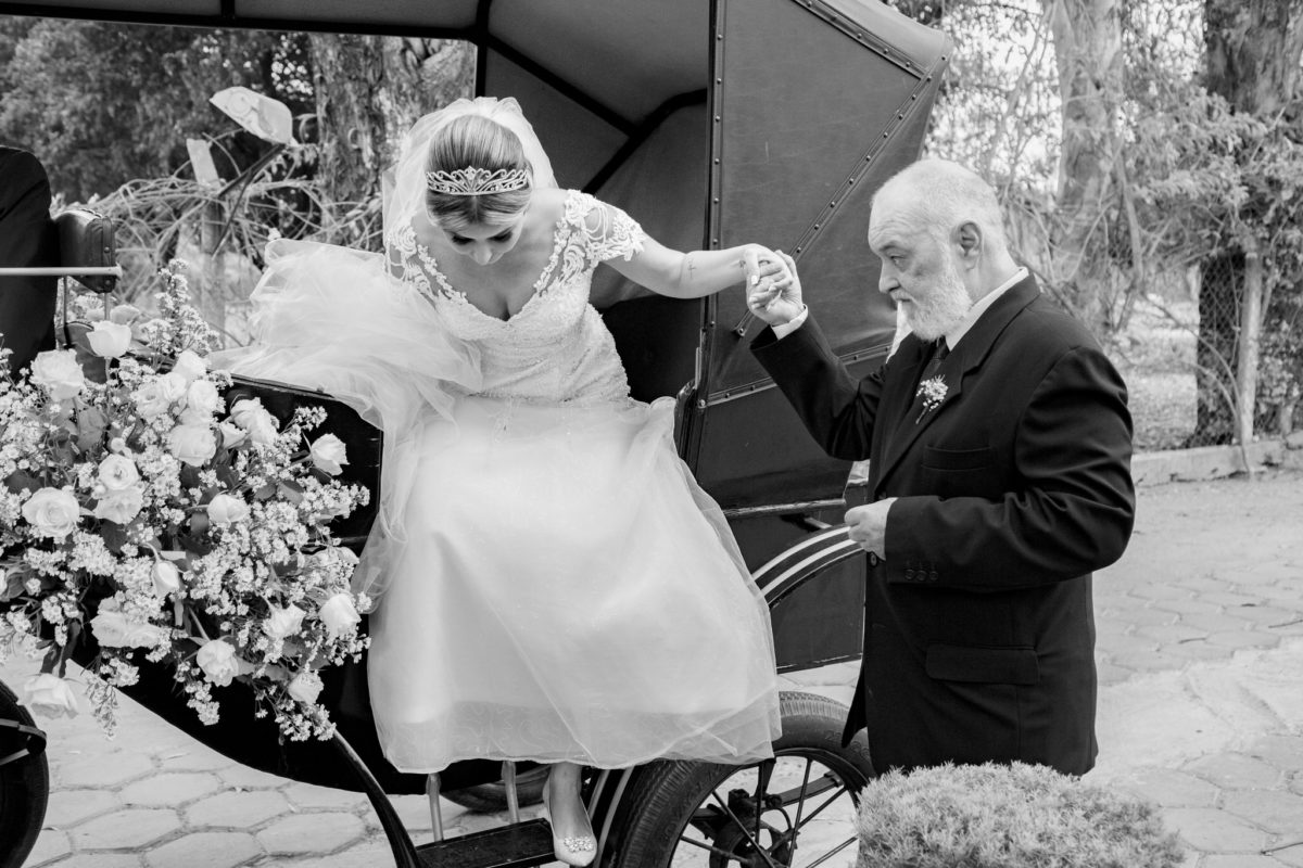 bride and her father