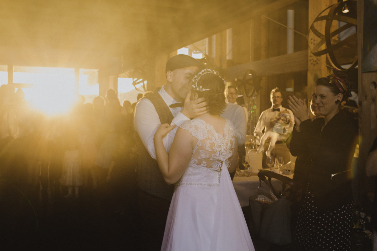 romantic bridegroom kiss
