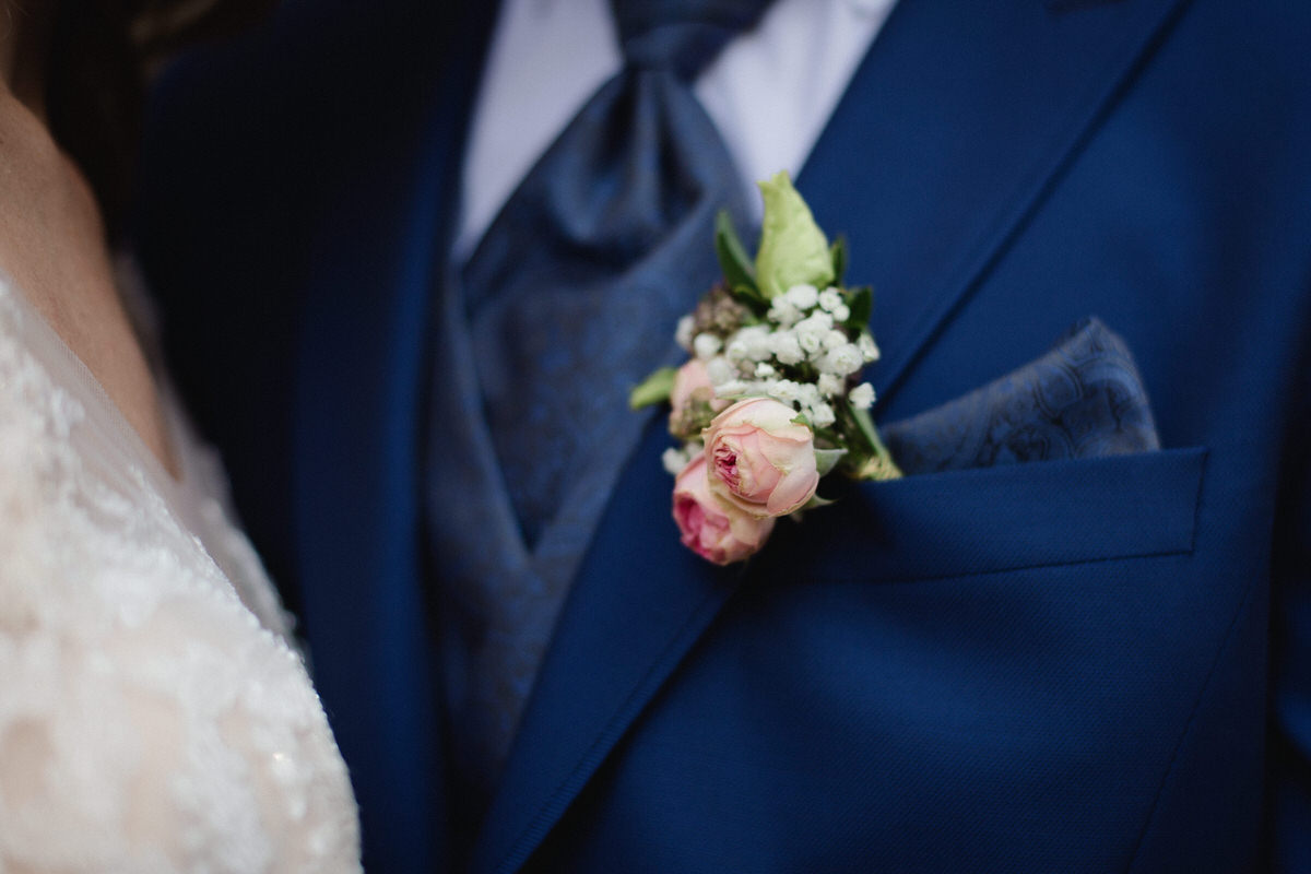 groom suit and flower details